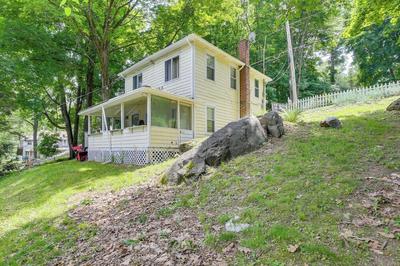 Charming Danbury Cottage w/ Lake Kenosia Access!