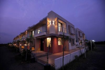 Leena Resort