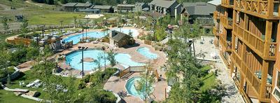 CENTRALLY Located 3-Br Home | TRUE Ski In/Out | FREE access to Pools & Hot Tubs