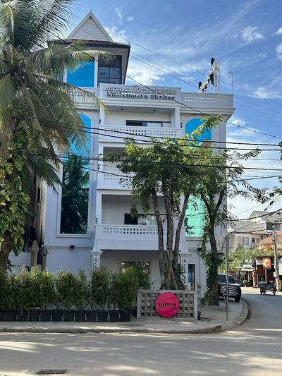 Nico's Hotel and Sky Bar