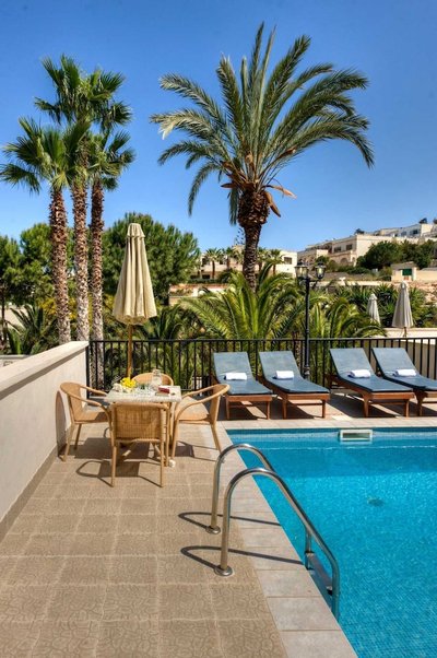 Villa Narcis - 2 Bedroom Villa With Private Pool