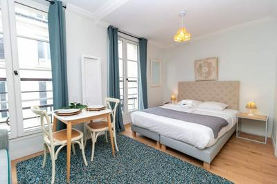 Superb and New Studio in the Center of Paris