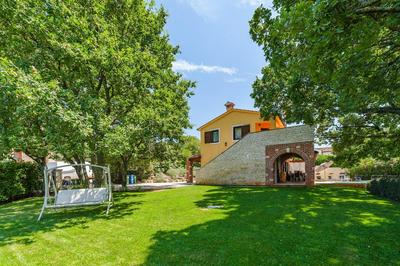 Lovely Villa Near the Beach