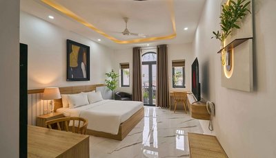 Green Riverside Hotel