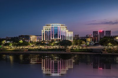 Guangzhou Elegant International Hotel Panyu Square Metro Station Branch - Free Shuttle Bus to Canton Fair Complex During Canton Fair Period & Free Deliver 