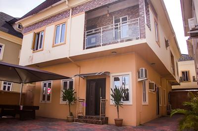 The Home Hotel Restaurant & Bar