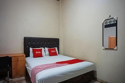 OYO 93355 Maestro Home Syariah