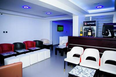 White Vill Hospitality And Homes