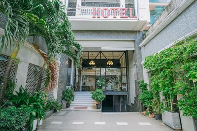 C'Lavie Hotel - Saigon Airport Hotel