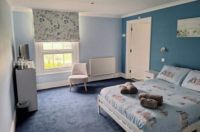 Room-comfortable and Spacious With Sceni, Foto 2