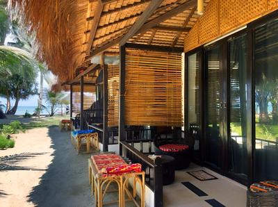 Peace & Love Beach Club