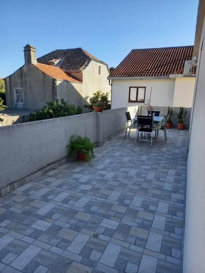 Apartment Dube