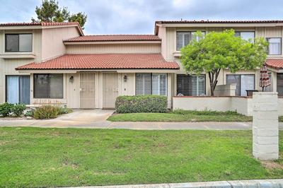 Modern Palm Springs Townhome Near Golf Courses