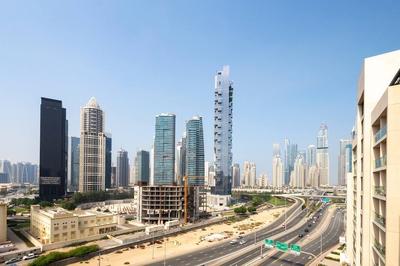 Modern 2BR w/ Tranquil Ambience in Emirates Hills!