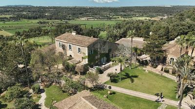 Reserva Rotana Hotel