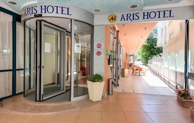 Hotel Aris