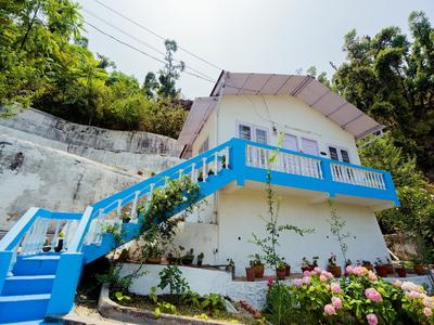 OYO 14133 Home Oak Cottage 1BHK Kempty Road