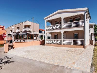 Apartments Hak - One Bedroom Apartment With Terrace and Sea View