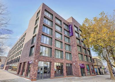 Premier Inn Swindon Town Centre