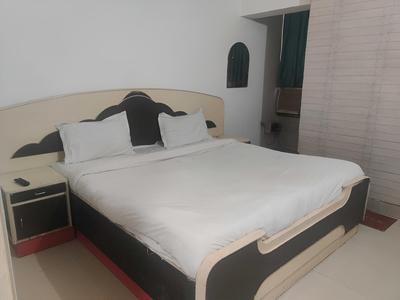 Hotel Abhishek Residency By The Arrow