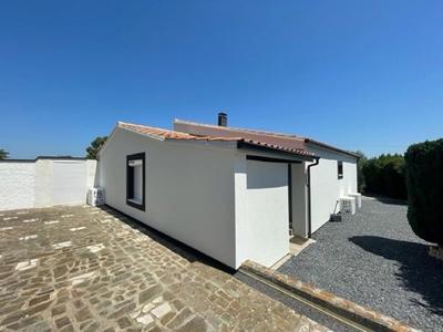 Modern Comfort in Minervois