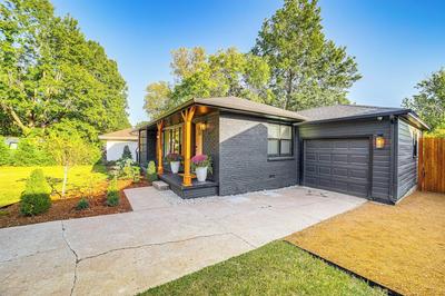 Tulsa Retreat w/ Backyard Oasis & Putting Green!