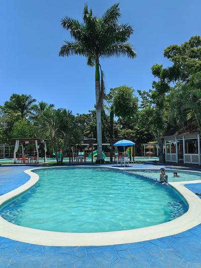 Hotel Cabañas River Park