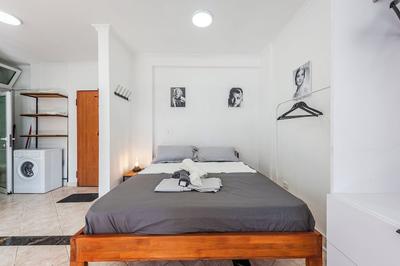 Seaview Charm Studio