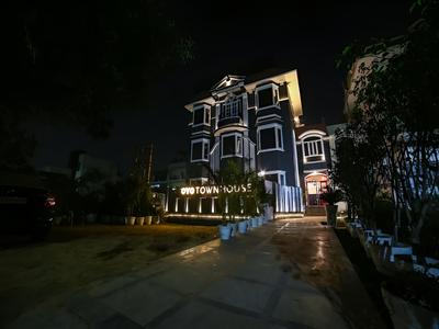 OYO Townhouse 062 Cyber City