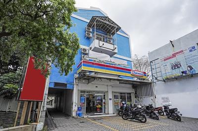 OYO 91035 De Ritz Residence