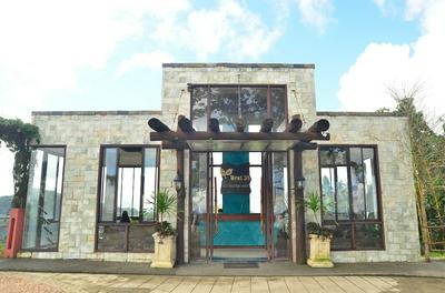 West 35 Eco Mountain Resort