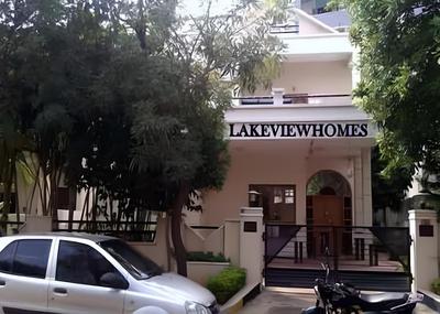 Lake View Homes