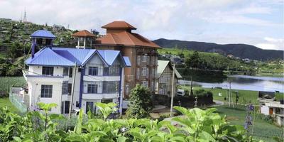 Yoho Pello Lake Resort