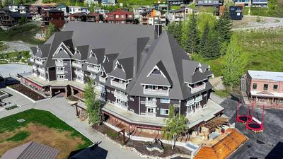 Selkirk Lodge