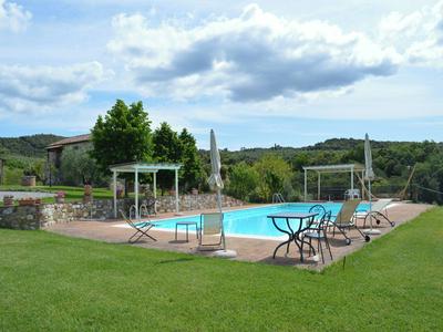 Charming Apartment With Pool and Countryside Views