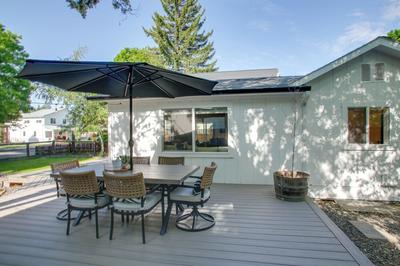 Cozy Coeur D'alene Getaway w/ Fire Pit, Near Dtwn