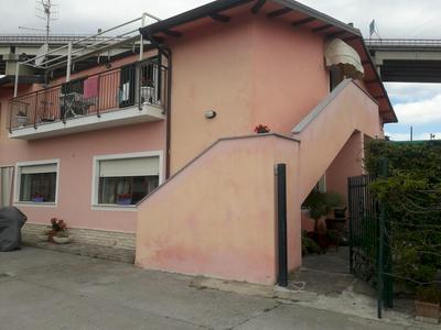 Colonne 14 in Marina di Andora