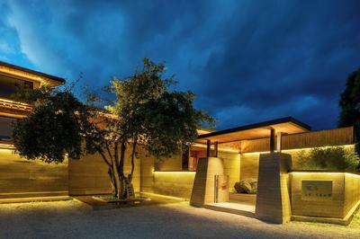 Liz's heart is in the sky