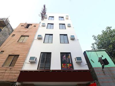 OYO 11594 Hotel TVS