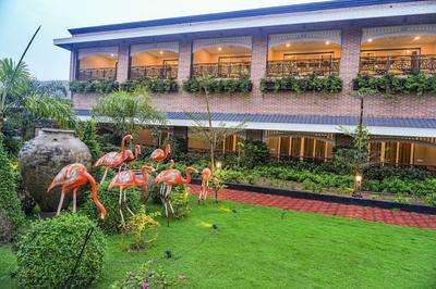 Mayfair Oasis Resort & Convention