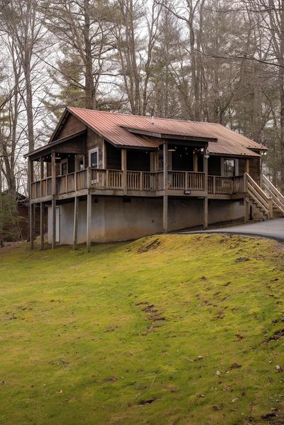 Red Feather Cabins 150