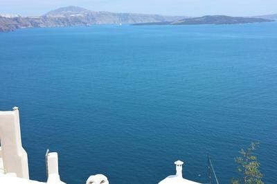 Phaos Oia Suites
