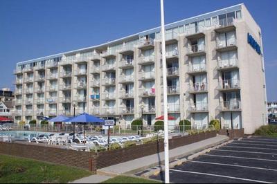 Acropolis Oceanfront Resort