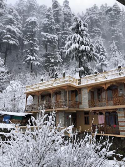 Goroomgo Chanderlata Cottage Naggar Kullu
