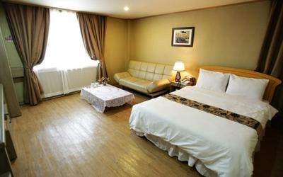 Onyang Herington Tourist Hotel