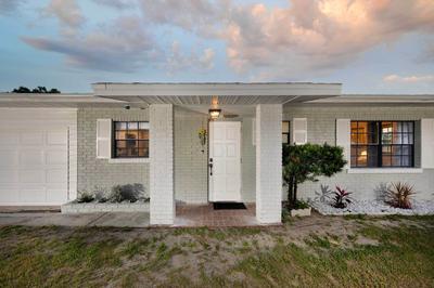 Hook, Line & Leisure: Lakefront Gem, 2 Mi to Dtwn