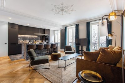 Magnificent Apartment - 3br/ 8P - Europe