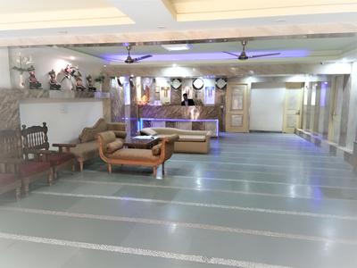 Hotel The Paramont, Delhi