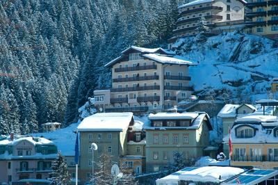 Apartment in Bad Gastein Near Ski Lifts
