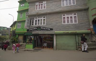 OYO 23629 Hotel Migtin